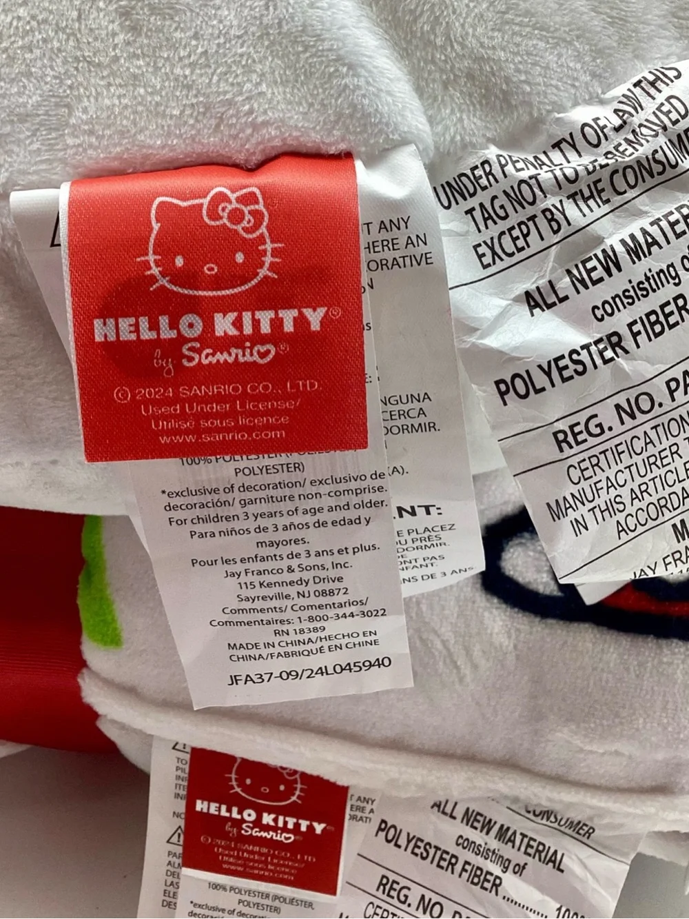 Hello Kitty Sanrio 2 pk. Square Pillow with Shaped Head Pillow Set (NWT)